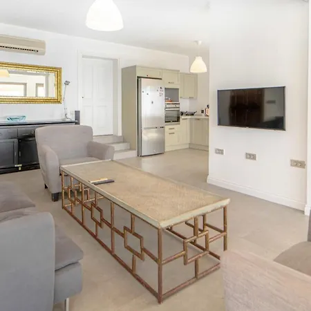 Sea View Flat With Terrace 3 Min To Beach
