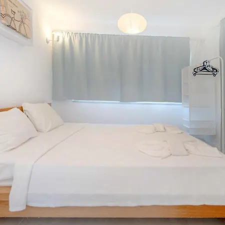 Sea View Flat With Terrace 3 Min To Beach Villa