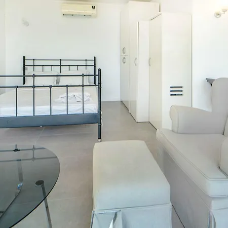 Sea View Flat With Terrace 3 Min To Beach * Gümüşlük