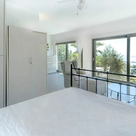 Sea View Flat With Terrace 3 Min To Beach *