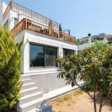 Sea View Flat With Terrace 3 Min To Beach Gümüşlük