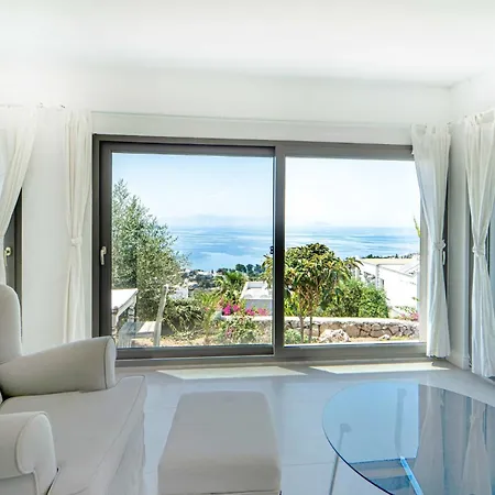 Sea View Flat With Terrace 3 Min To Beach Villa